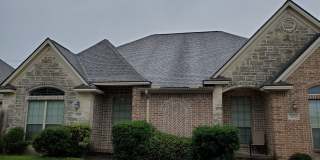 College Station - 3 Bedrooms / 3 Baths - Duplex - Fenced in back yard. College Station - 3 Bedrooms / 3 Baths - Duplex - Fenced in back yard. Gallery 1