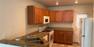 225 Hudson Ave Gallery 1