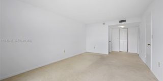 1300 NE Miami Gardens Dr Gallery 13