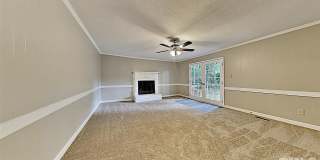 Room in 4 Bedroom Home at 216 Woods Ream Dr Room in 4 Bedroom Home at 216 Woods Ream Dr Gallery 8