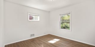 Spacious Single Family Home - 4 BD/2 BA Gallery 24