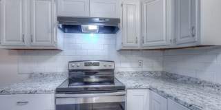 2 Bedroom 1 Bath Duplex Gallery 8