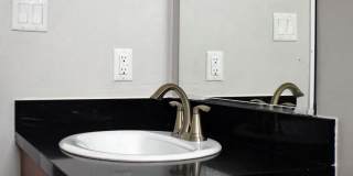 1349 N Detroit Apartments Gallery 13