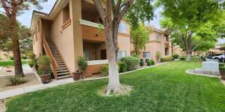 Charming 2 Bed 2 Bath Downstairs Condo In Silverado Ranch! Gallery 1