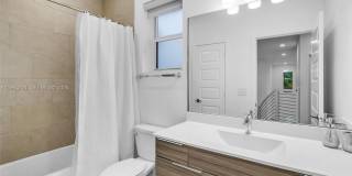 15540 NW 88th Avenue 15540, Miami Lakes, FL 33018 Gallery 29