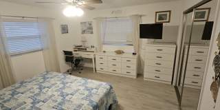 137 Magnolia Street Gallery 20