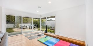 1800 Glenwood Lane Gallery 29