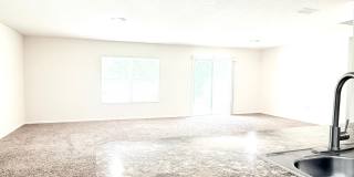 Spacious 4BR Home with Large Fenced Yard & Community Pool Gallery 17