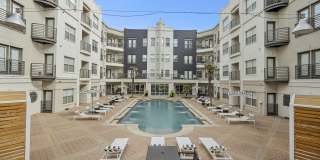 5 Mockingbird Gallery 38