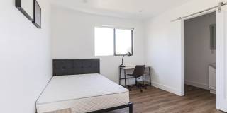 1620 W 35th Place - Co-Living Gallery 13
