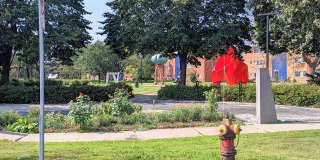 300 West Fuller Avenue - 11 Gallery 24