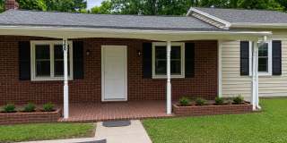 Two bedroom, 2 bath house in Burlington-Coming soon Gallery 1