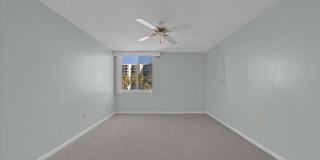660 ISLAND Way Gallery 14