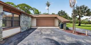 1362 SW Knollwood Drive Gallery 3