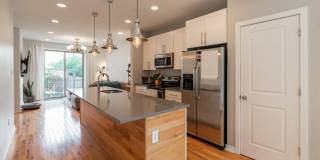 2029 E HUNTINGDON Street Gallery 1