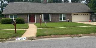 Beautifully renovated 4BR/3BA home close to NAS and beaches Gallery 1