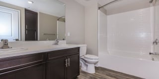 Esencia Sur Apartment Homes Gallery 35