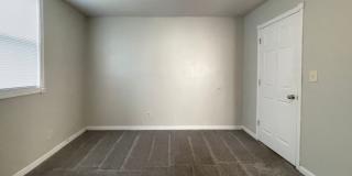 PRELEASING for AUGUST! Close to Campus Gallery 31