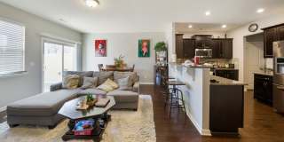 Stylish and Spacious 3bd/2.5ba Townhome w/ Garage in SE Durham! Gallery 8