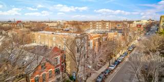 2318 North Southport Ave. Apt. Gallery 10