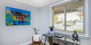 Stunning 4BR 2 BA brick ranch in tr Okane Park Gallery 19