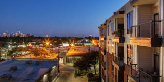 2125 Yale Apartments Gallery 19
