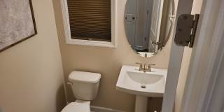 3 Bedroom, 2.5 bath unfurnished home in Hampstead near Surf City Gallery 7