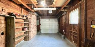 3BR/1+1BA Single Family House - Bellevue Gallery 19