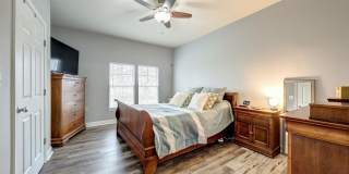 42461 ROCKROSE Square Gallery 22