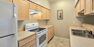 Bothell Condo  -  Pet Friendly! Gallery 4