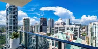 Veneto Las Olas Gallery 23