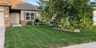 Move-in special offer!!! Spacious home in super nice neighborhood in Northwest Omaha in Elkhorn School District for under $3,000 Gallery 21