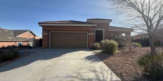 West Palmdale 3 Bedroom Home Gallery 1