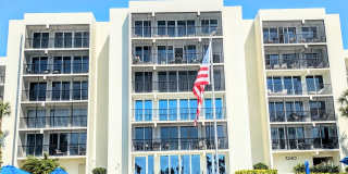 Seasonal/short term 2/2 condo rental with full water view on Longboat Key. Gallery 1