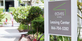 eaves Dublin Gallery 27