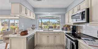 5240 SW 2nd Place Gallery 11