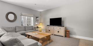 1 Augusta Court Gallery 21