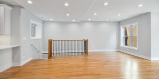 4626 North Ashland Gallery 1
