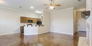3BR / 2BA Duplex in Hewitt, Texas | Midway ISD Gallery 11