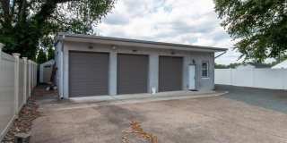 115 SAMDIN Boulevard Gallery 1