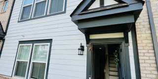 Beautiful 4BR Townhouse in Ballantyne Gallery 4