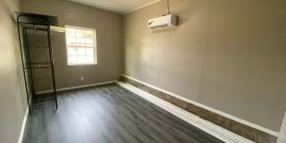 Charming 5 Bedroom House Gallery 10