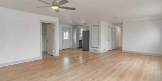 1911 SE 14th Street Gallery 7