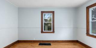 4 Bed, 2 Bath Single Family Home Gallery 7