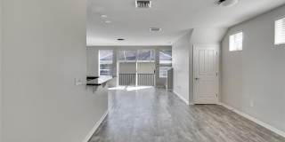 7322 S TRASK STREET Gallery 13