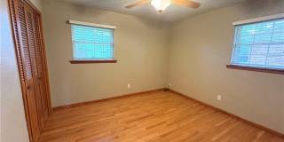3700 Dallas Street Gallery 13