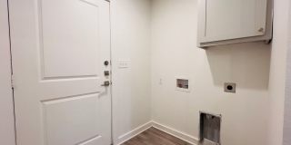 PRE-LEASING FOR JUNE OR JULY! Spacious 3-Bedroom Townhouse Near Texas Tech Gallery 21
