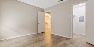 Clayton Pointe Gallery 6