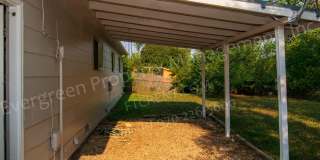 3-Bedroom Home Near Dining and Shopping Gallery 9