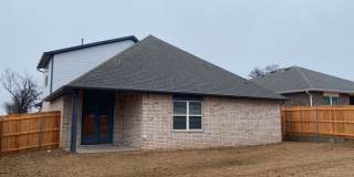 Stunningly Large 4 Bedroom 3 Bathroom 2 Car Garage Home in Oakdale School District (Neighborhood Park) Gallery 22